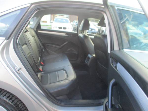 2012 VW Passat TDI Diesel Sunroof/Cold AC & Clean Title - cars & for sale in Roanoke, VA – photo 22