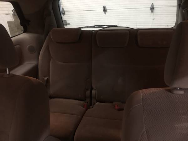 2007 Toyota Sienna all power loaded 7 passenger for sale in Southport, NY – photo 9