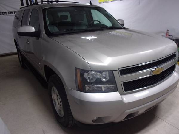 2008 Chevrolet Chevy Suburban LT w/3LT - - by dealer for sale in Moriarty, NM – photo 2