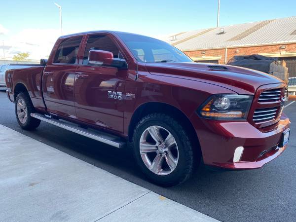 2014 RAM 1500 - MINT CONDITION- FINANCING AVAILABLE - cars & trucks... for sale in STATEN ISLAND, NY – photo 3