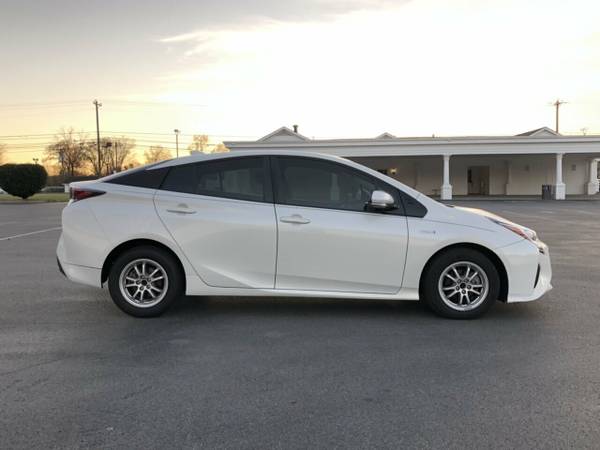 2016 *Toyota* *Prius* ****1 OWNER CLEAN TITLE - cars & trucks - by... for sale in Smyrna, TN – photo 4