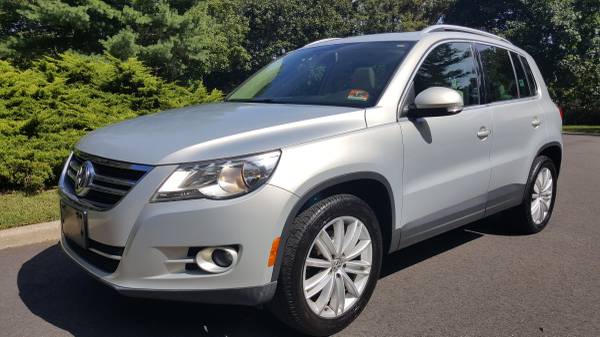 2011 VOLKSWAGEN TIGUAN LIMITED FULL LOADED EXCELLENT CONDITION for sale in Westbury , NY