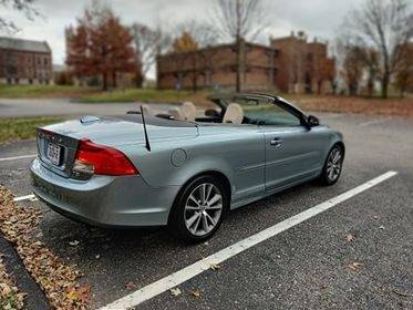 2012 Volvo C70 2dr Conv T5 - cars & trucks - by dealer - vehicle... for sale in Saint Louis, MO – photo 7