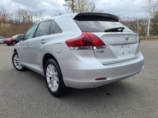 2013 Toyota Venza LE suv - - by dealer - vehicle for sale in Mendon, MA – photo 11