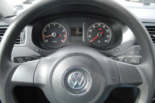2011 Volkswagen Jetta S, 2.0L, I4, Manuel 5-Speed!!! - cars & trucks... for sale in Anchorage, AK – photo 11