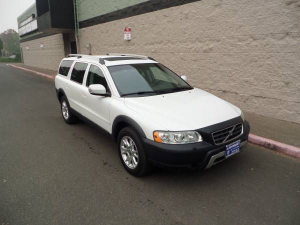 2007 Volvo XC70 AWD Wagon -One Owner - 85,468 Actual Miles! - cars &... for sale in Corvallis, OR – photo 4