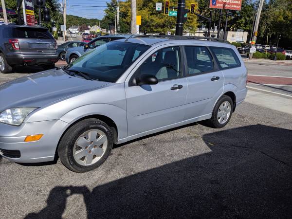 2006 Ford focus wagon low miles for sale in Cranston, RI – photo 2