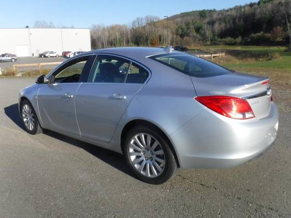 2011 Buick Regal 4dr Sdn CXL RL3 (Russelsheim) *Ltd Avail* - cars &... for sale in Vestal, NY – photo 3