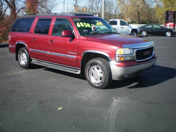 2002 GMC YUKON XL 4X4 AUTO A/C LEATHER SUNROOF 3RD ROW TOW PKG. -... for sale in Pataskala, OH – photo 2
