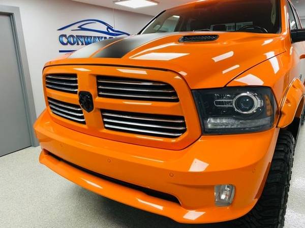 2017 Ram 1500 Night 4x4 Crew Cab 5'7" Box - cars & trucks - by... for sale in Streamwood, WI – photo 6