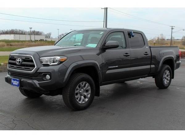2016 Toyota Tacoma truck SR5 Green Bay - - by dealer for sale in Green Bay, WI – photo 10