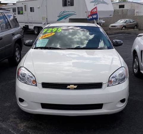 07 Chevrolet Monte Carlo ** PRICE REDUCED** - cars & trucks - by... for sale in Wichita, KS – photo 3