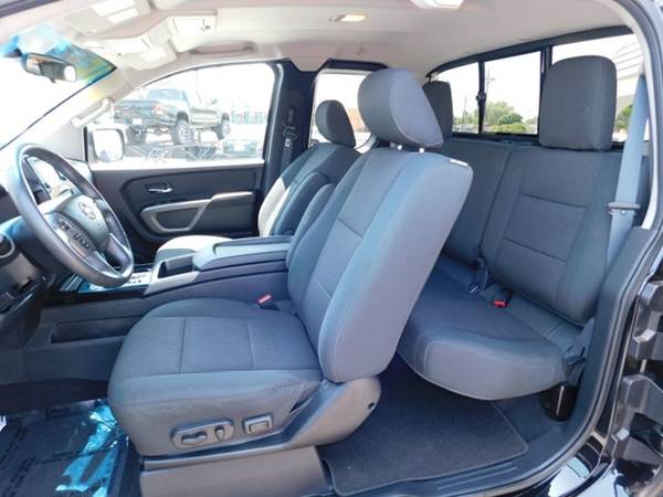 2015 Nissan Titan 4x4 King Cab SV w/ 47k Mi. Many Options! for sale in Fontana, CA – photo 8