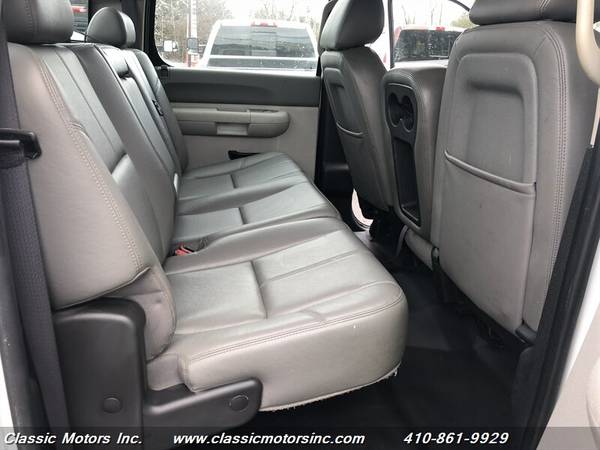 2011 Chevrolet Silverado 3500 CREW CAB W/T UTILITY BED DRW 4X4 for sale in Finksburg, DE – photo 23
