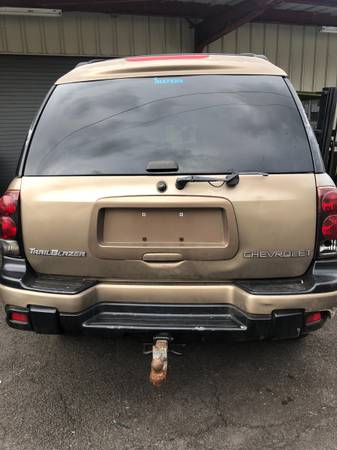 2006 Chevy Trailblazer - PARTS ONLY for sale in Hilo, HI – photo 2