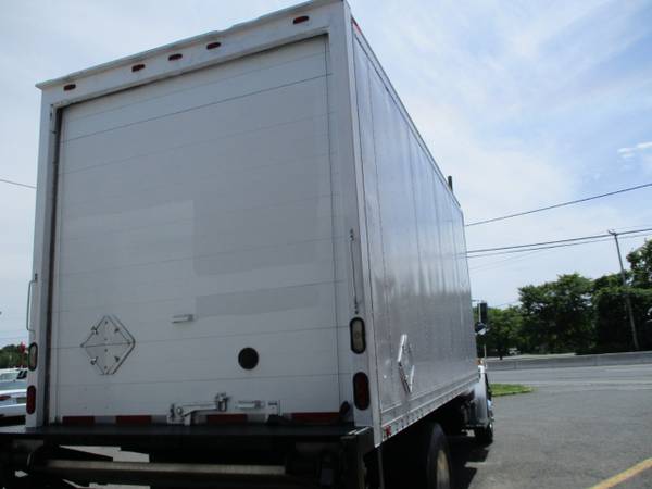 1998 Freightliner FL70 18 FOOT BOX TRUCK FL70 for sale in south amboy, WV – photo 4
