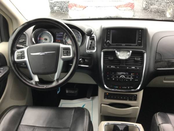 2011 Chrysler Town Country Touring-L for sale in Rush, NY – photo 6