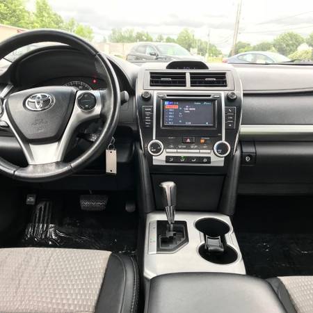 2012 Toyota Camry SE - cars & trucks - by dealer - vehicle... for sale in Saltillo, MS – photo 7