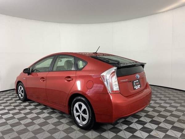 2014 Toyota Prius Four Stop In Save !! - cars & trucks - by dealer -... for sale in Gladstone, OR – photo 6