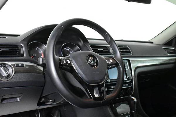2016 Volkswagen Passat Fortana Red Good deal! for sale in Meridian, ID – photo 11