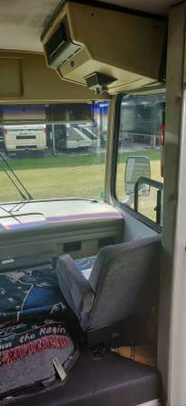 2001 Goshen Coach bus for sale in Holiday, FL – photo 7