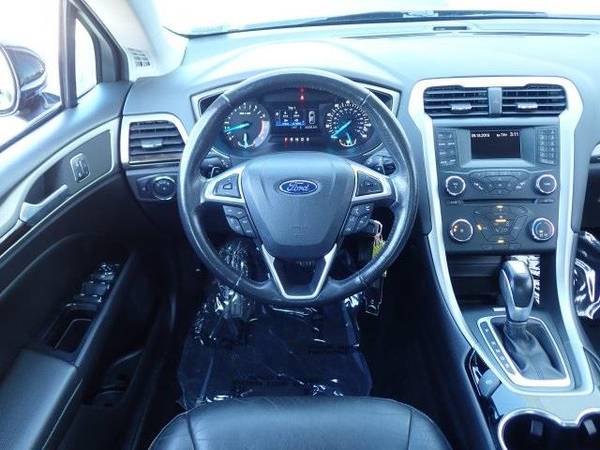 2014 Ford Fusion sedan SE (Tuxedo Black Metallic) GUARANTEED APPROVAL for sale in Sterling Heights, MI – photo 17