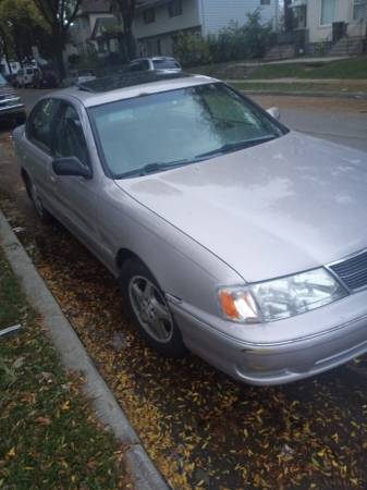 1999 Toyota Avalon Runs super great no lights on $2000 - cars &... for sale in milwaukee, WI – photo 7