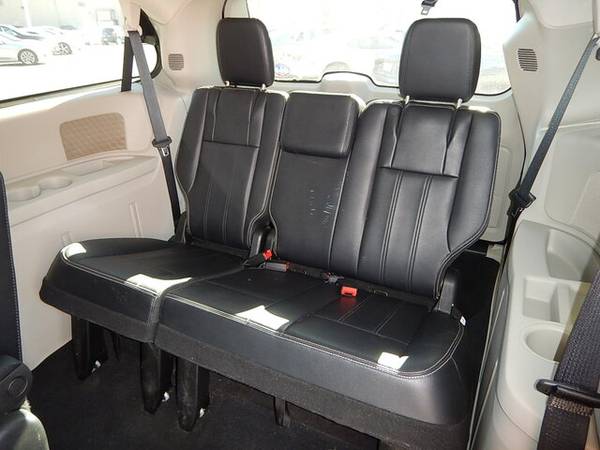2014 Chrysler Town & Country 4dr Wgn Touring - cars & trucks - by... for sale in Pensacola, FL – photo 11
