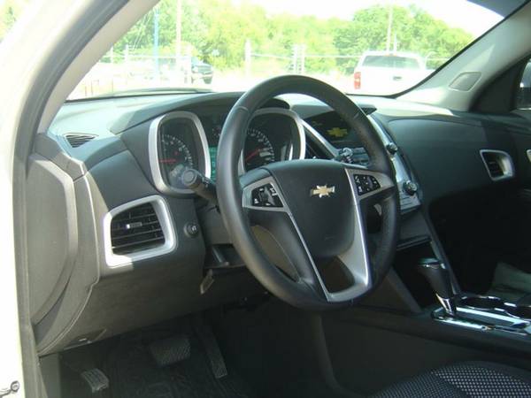 2017 CHEVROLET EQUINOX LT FWD SUV 31k miles. - cars & trucks - by... for sale in Oklahoma City, OK – photo 10