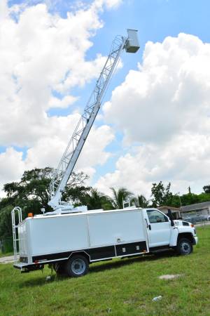 2006 GMC C5500 NON-CDL BUCKET LADDER TRUCK 42FT - - by for sale in Hollywood, FL – photo 9