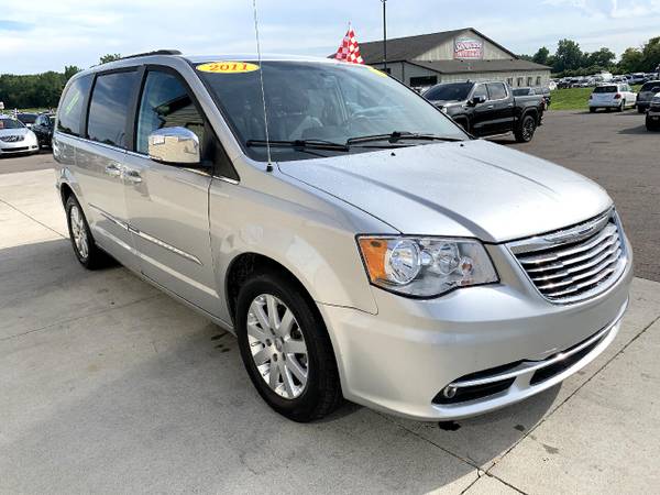 2011 Chrysler Town & Country 4dr Wgn Touring-L - cars & trucks - by... for sale in Chesaning, MI – photo 3