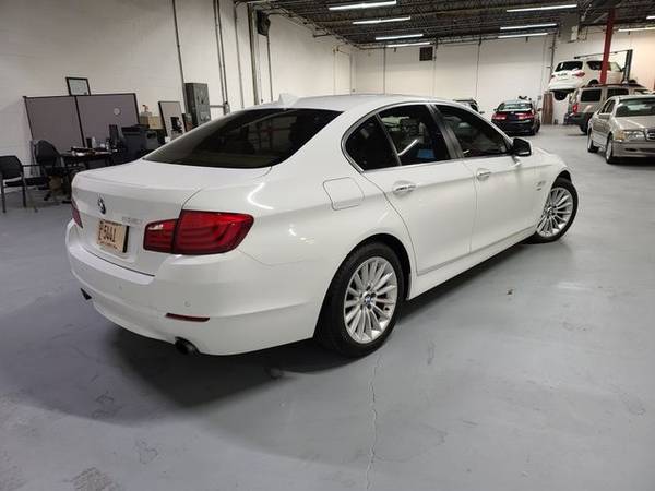 2012 BMW 5 Series - Financing Available! - cars & trucks - by dealer... for sale in Glenview, IL – photo 8