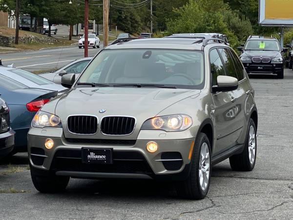 Beige 2011 BMW X5 xDrive35i Premium - panoroof, heated wheel, finance for sale in Middleton, MA – photo 3