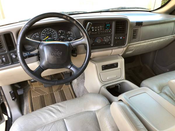 2001 Chevy Suburban LS One Owner (Must Sell Today) for sale in Anaheim, CA – photo 9
