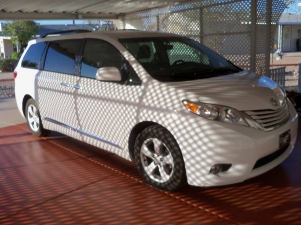 2015 Toyota Sienna Le 38K miles - cars & trucks - by owner - vehicle... for sale in Casa Grande, AZ – photo 2