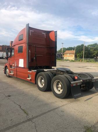 2015 15 Volvo VNL64T780 Sleeper D 13 Semi Truck for sale in Rochester, PA – photo 3