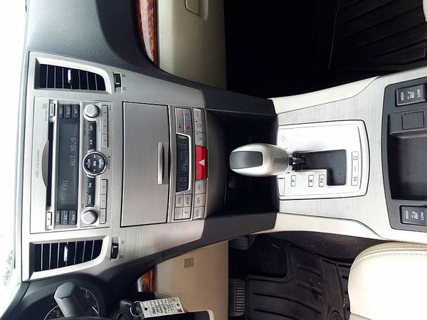 2011 Subaru Legacy 4d Sedan i Limited Moonroof for sale in Kyle, TX – photo 17