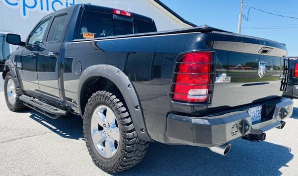 TOUGH Black BIG HORN 2016 RAM 1500 4X4 QUAD CAB! HEMI IRON CROSS for sale in Clinton, KS – photo 8