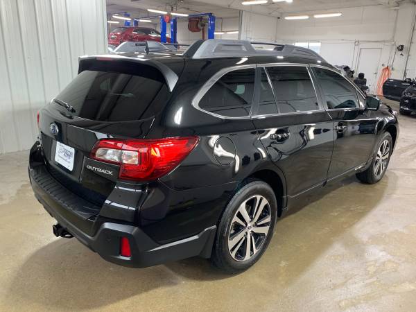 2018 Subaru Outback 2.5i Limited AWD 21K Miles - cars & trucks - by... for sale in Sioux Falls, SD – photo 2