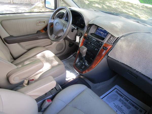 XXXXX 2000 Lexus RX300 AWD Clean TITLE Excellent Condition must for sale in Fresno, CA – photo 12