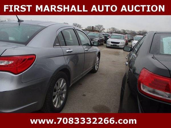 2013 Chrysler 200 Limited - Auction Pricing - - by for sale in Harvey, IL – photo 4