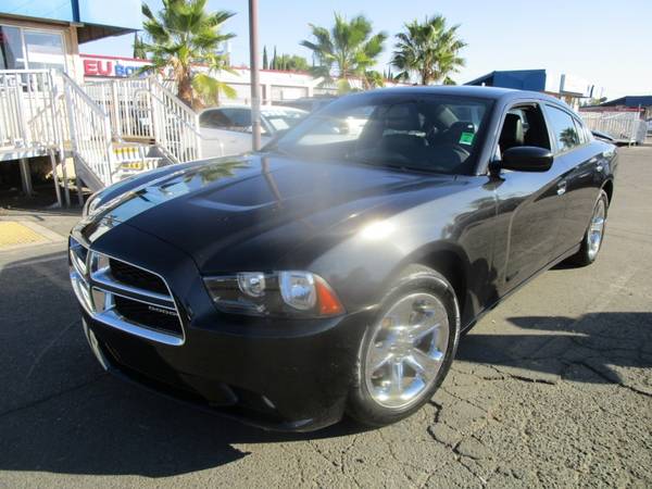 2011 Dodge Charger - NAVI - REA RCAMERA - NEW TIRES - LEATHER AND... for sale in Sacramento , CA – photo 2