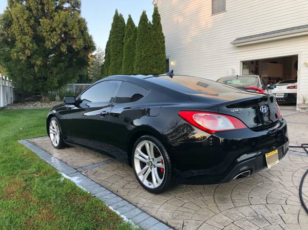 2010 Hyundai Genesis Coupe 2.0T R-Spec - cars & trucks - by owner -... for sale in Collingswood, NJ – photo 4