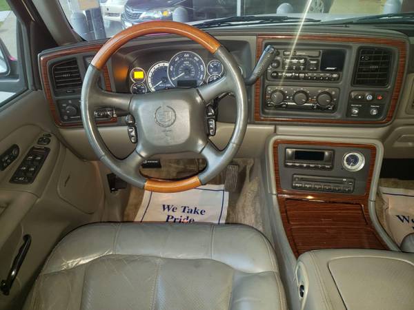 2002 CADILLAC ESCALADE - cars & trucks - by dealer - vehicle... for sale in MILWAUKEE WI 53209, WI – photo 13