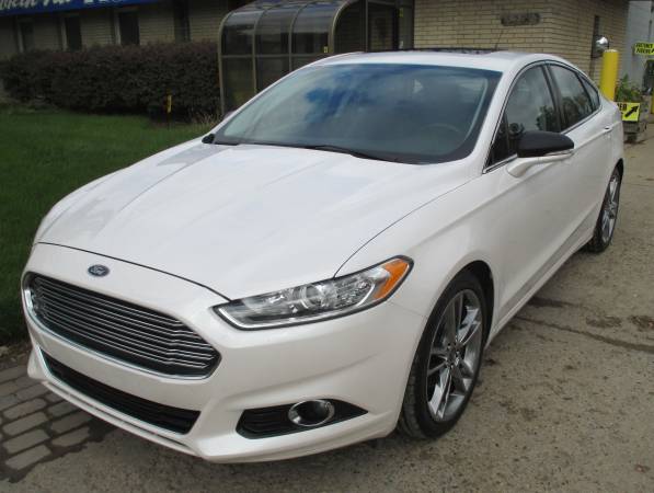 LIKE NEW!*2013 FORD FUSION "TITANIUM"*LEATHER*MOONROOF*RUST FREE*CLEAN for sale in Waterford, MI – photo 3
