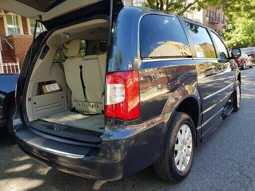 2013 Chrysler Town and Country Wheelchair Mobility Van | 43k Miles -... for sale in Bellingham, WA – photo 6