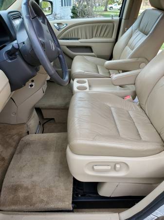 Honda Odyssey with Handicap conversion for sale in Jackson, MI – photo 4