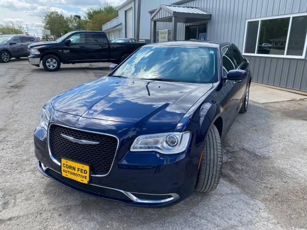 2016 Chrysler 300 4dr Sdn Limited RWD - - by dealer for sale in CENTER POINT, IA – photo 6