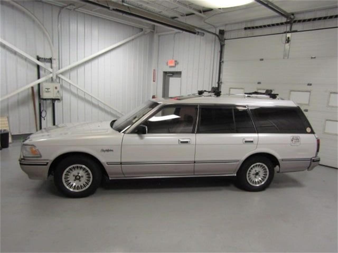 1989 Toyota Crown for sale in Christiansburg, VA – photo 5