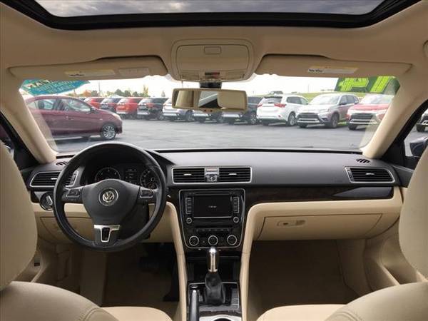 2014 Volkswagen Passat 2.0L TDI SEL Premium - sedan for sale in Grand Blanc, MI – photo 10